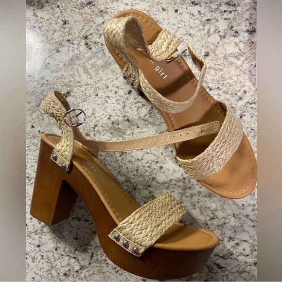 Madden Girl Lift Wooden Block Heel - Picture 2 of 7